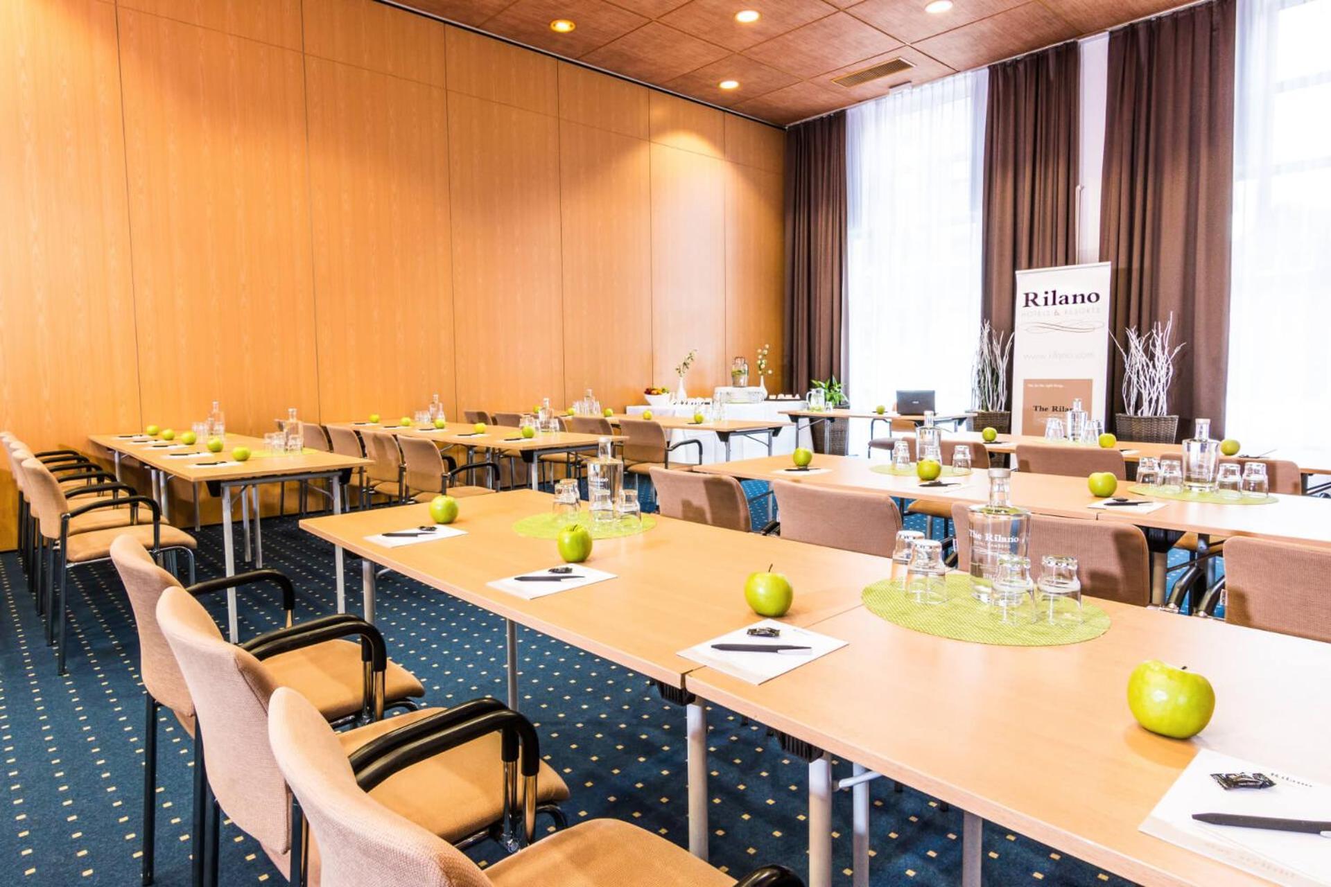 Elaya Hotel Wolfenbuettel Ehemals Rilano 24 7 Hotel Вольфенбюттель Экстерьер фото